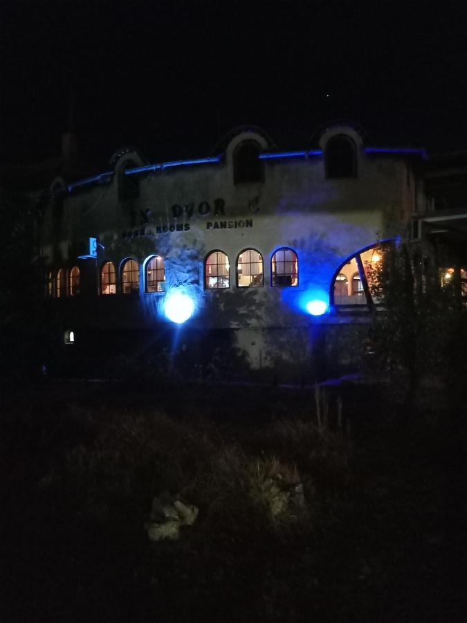 Bumbar Etno Dvorac Hotel Tekija  ภายนอก รูปภาพ